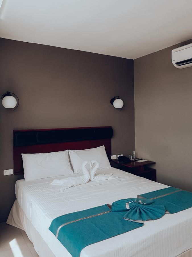 Dosi Hotel Ph タリサイ エクステリア 写真