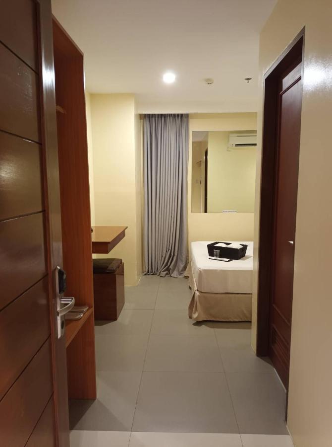 Dosi Hotel Ph タリサイ エクステリア 写真